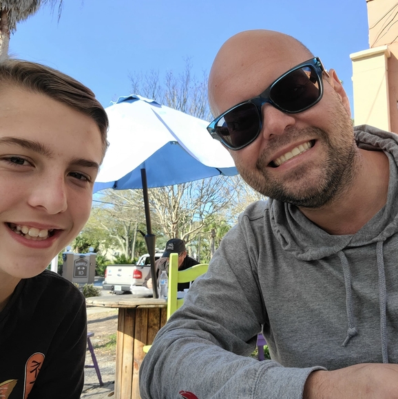 Meet your Posher, Kc - Picture 1 of 1